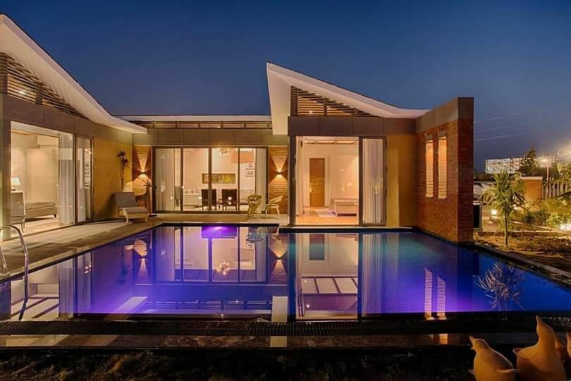 The Fern Royal Farm Resort, Anjār Exterior photo