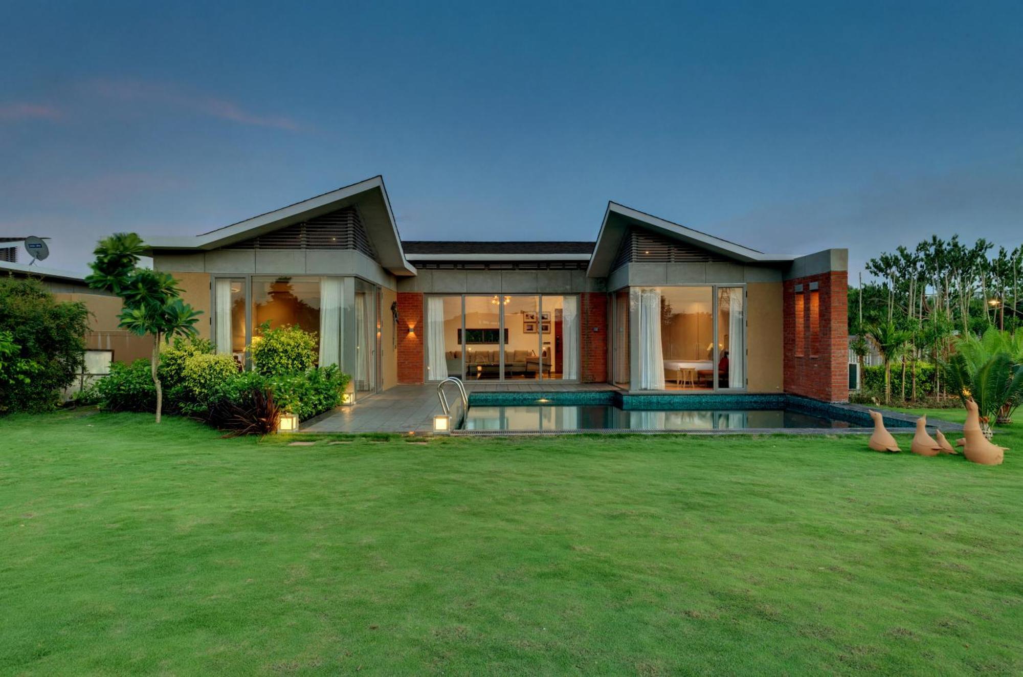 The Fern Royal Farm Resort, Anjār Exterior photo